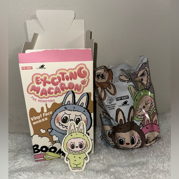 POP MART LABUBU GREEN GRAPE - Picture 3 of 3